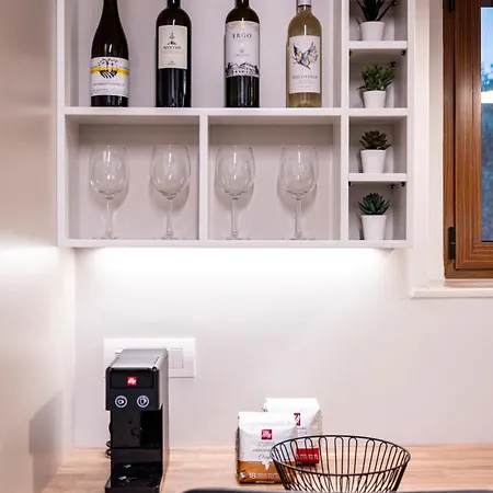 Latour Inspired By Elegance * Città di Kos