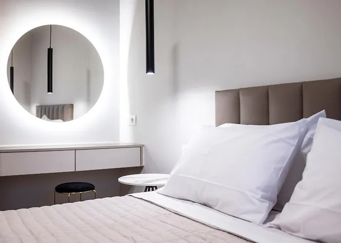 Latour Inspired By Elegance